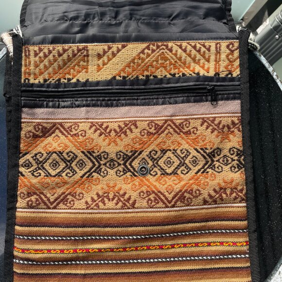 Peruvian Woven Shoulder Bag Llama Design, Handcrafted Crossbody - Picture 4 of 5